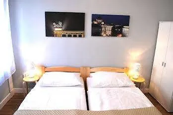 Anabelle Bed And 4*