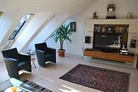 Anabelle Bed And Budapesta