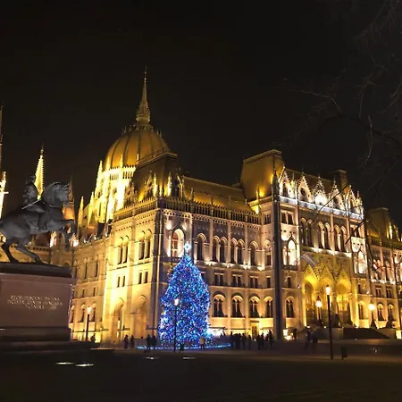 Anabelle Bed And 4* Budapest