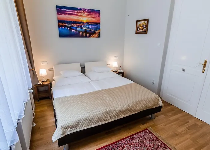 Anabelle Bed And Boedapest