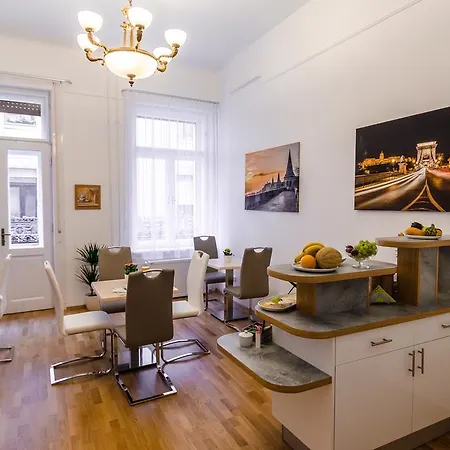 Nocleg ze śniadaniem Anabelle Bed And 4*